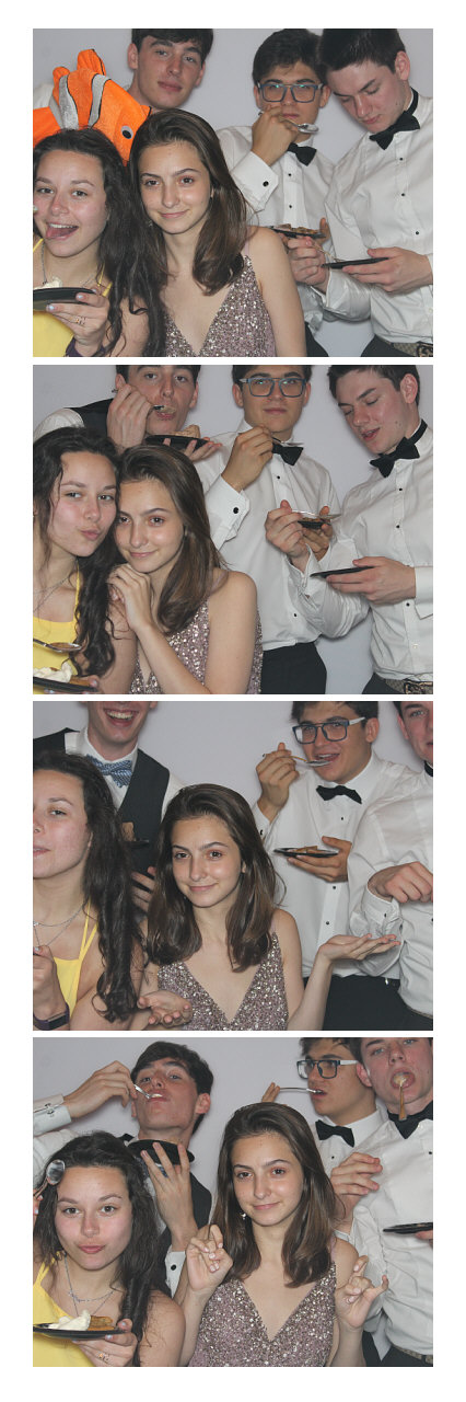Ursuline Prom 2019 | View more photos from the event at gallery.saycheesephotobooth.com/u/SayCheesePhotoBooth/Ursuline-Prom-2019