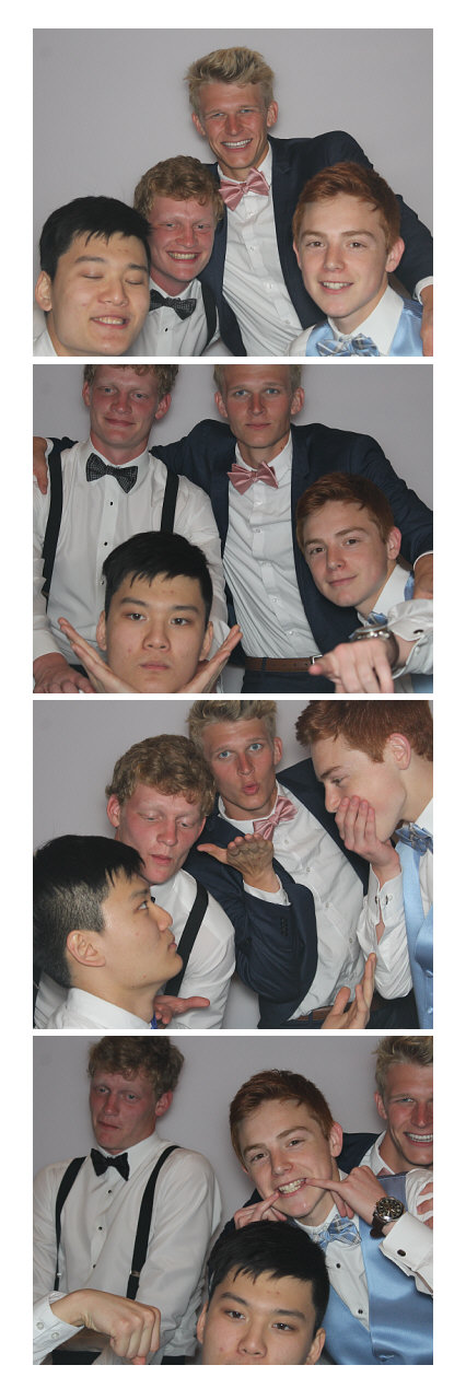 Ursuline Prom 2019 | View more photos from the event at gallery.saycheesephotobooth.com/u/SayCheesePhotoBooth/Ursuline-Prom-2019