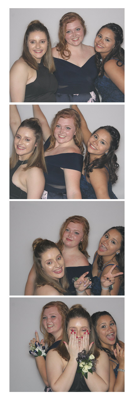 Ursuline Prom 2019 | View more photos from the event at gallery.saycheesephotobooth.com/u/SayCheesePhotoBooth/Ursuline-Prom-2019