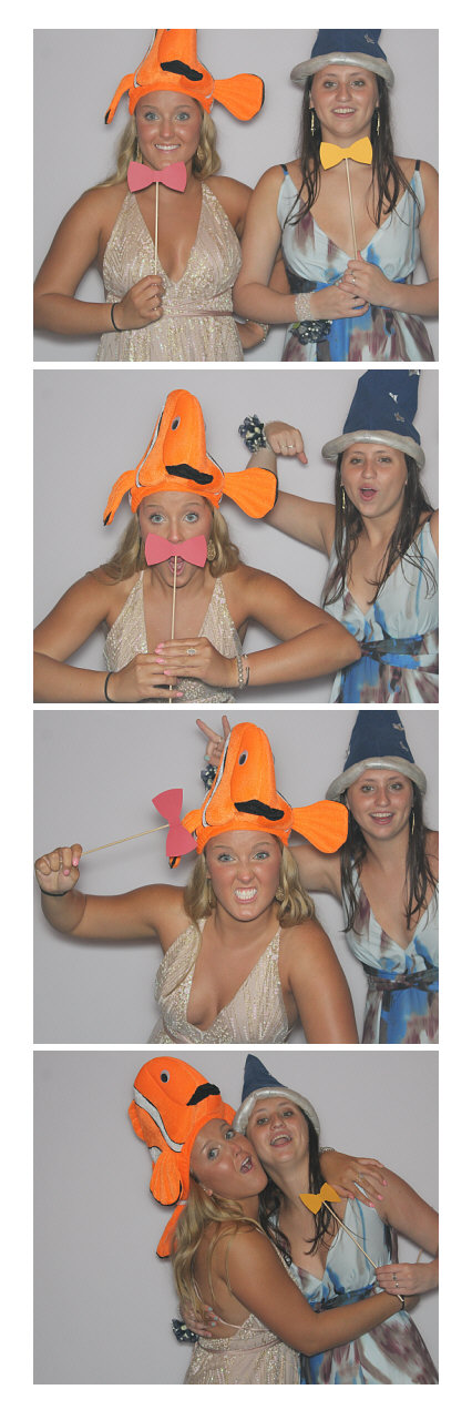Ursuline Prom 2019 | View more photos from the event at gallery.saycheesephotobooth.com/u/SayCheesePhotoBooth/Ursuline-Prom-2019