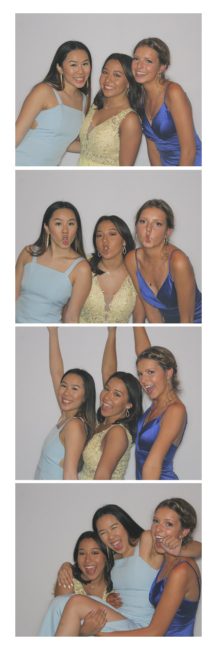 Ursuline Prom 2019 | View more photos from the event at gallery.saycheesephotobooth.com/u/SayCheesePhotoBooth/Ursuline-Prom-2019