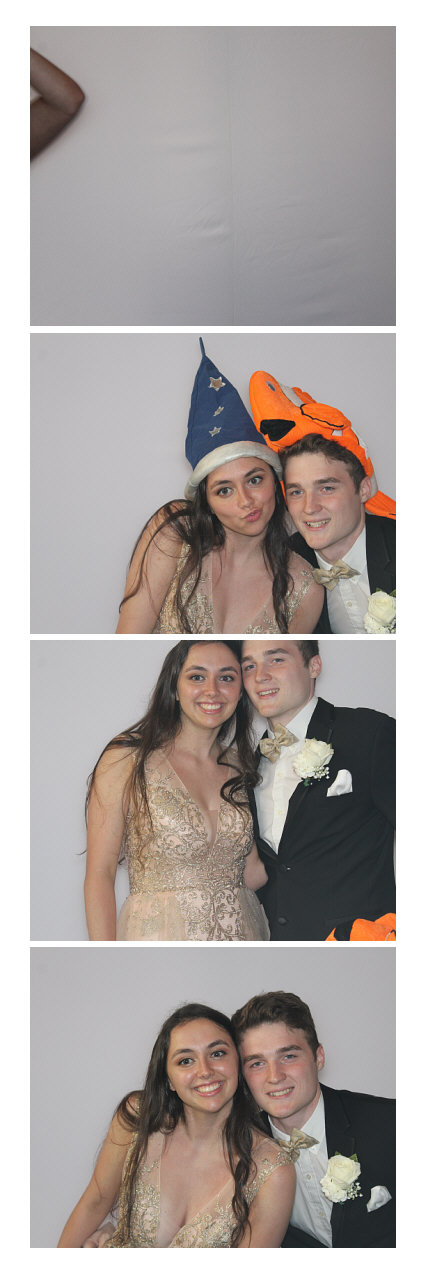 Ursuline Prom 2019 | View more photos from the event at gallery.saycheesephotobooth.com/u/SayCheesePhotoBooth/Ursuline-Prom-2019