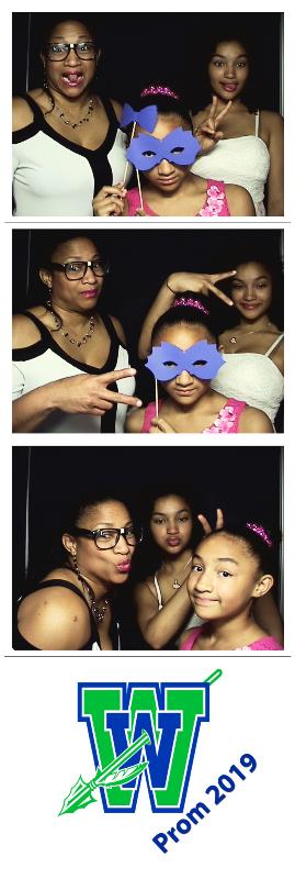 Winton Woods Prom 2019 | View more photos from the event at gallery.saycheesephotobooth.com/u/SayCheesePhotoBooth/Winton-Woods-Prom-2019