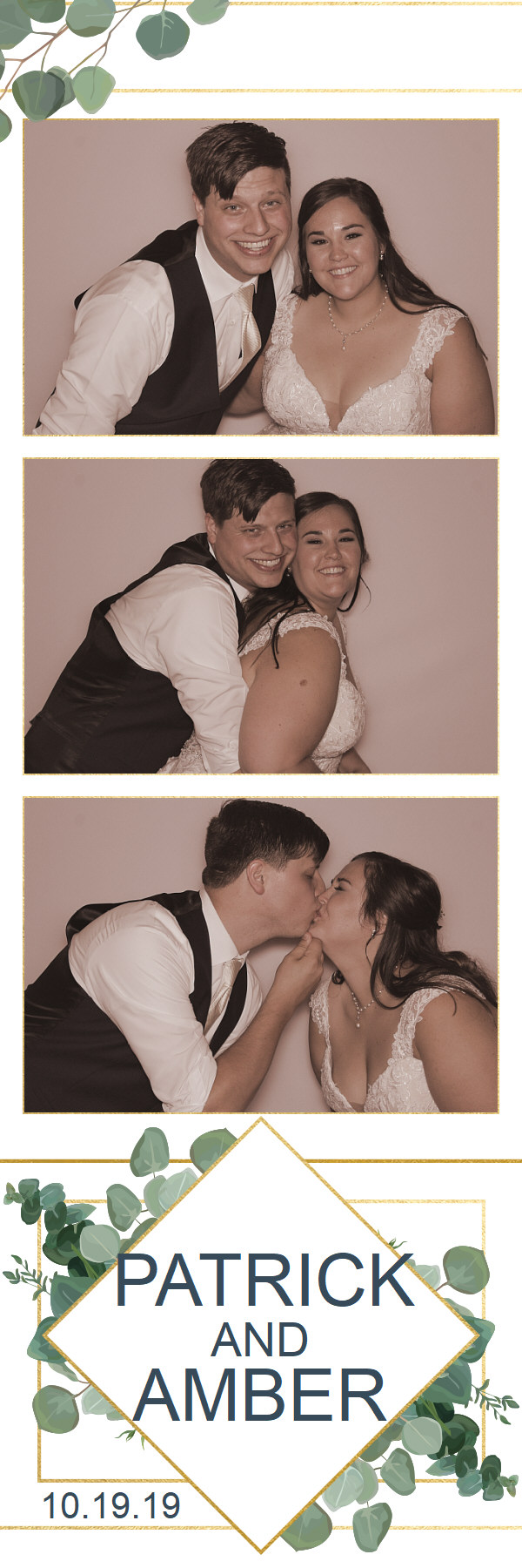 Wright Wedding  | View more photos from the event at gallery.saycheesephotobooth.com/u/SayCheesePhotoBooth/Wright-Wedding