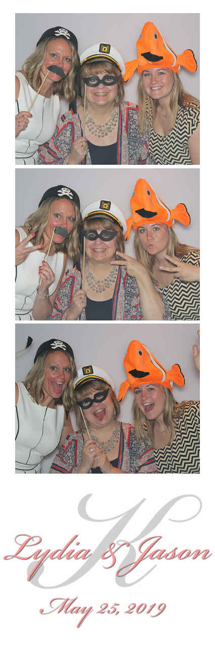 Yocum Wedding  | View more photos from the event at gallery.saycheesephotobooth.com/u/SayCheesePhotoBooth/Yocum-Wedding