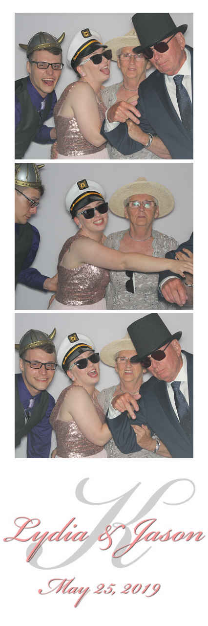 Yocum Wedding  | View more photos from the event at gallery.saycheesephotobooth.com/u/SayCheesePhotoBooth/Yocum-Wedding