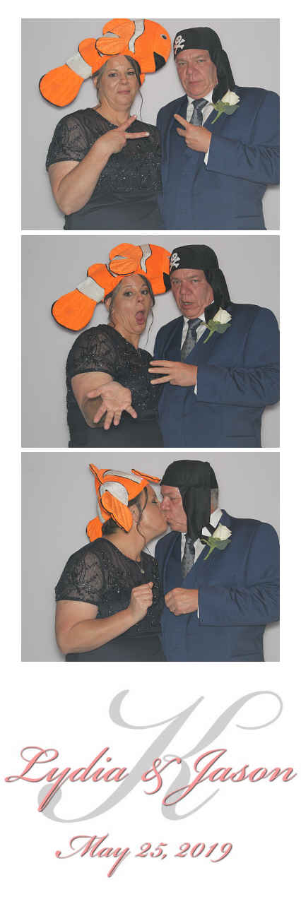 Yocum Wedding  | View more photos from the event at gallery.saycheesephotobooth.com/u/SayCheesePhotoBooth/Yocum-Wedding