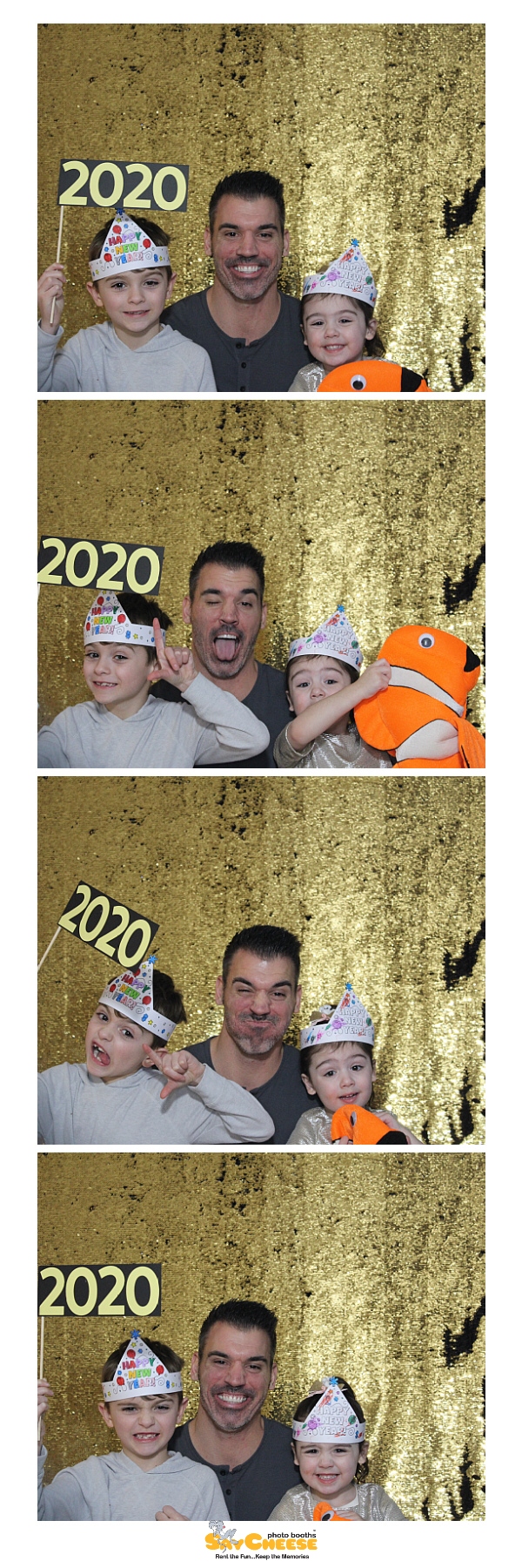 Kids First NYE Celebration  | View more photos from the event at gallery.saycheesephotobooth.com/u/SayCheesePhotoBooth/Kids-First-NYE-Celebration