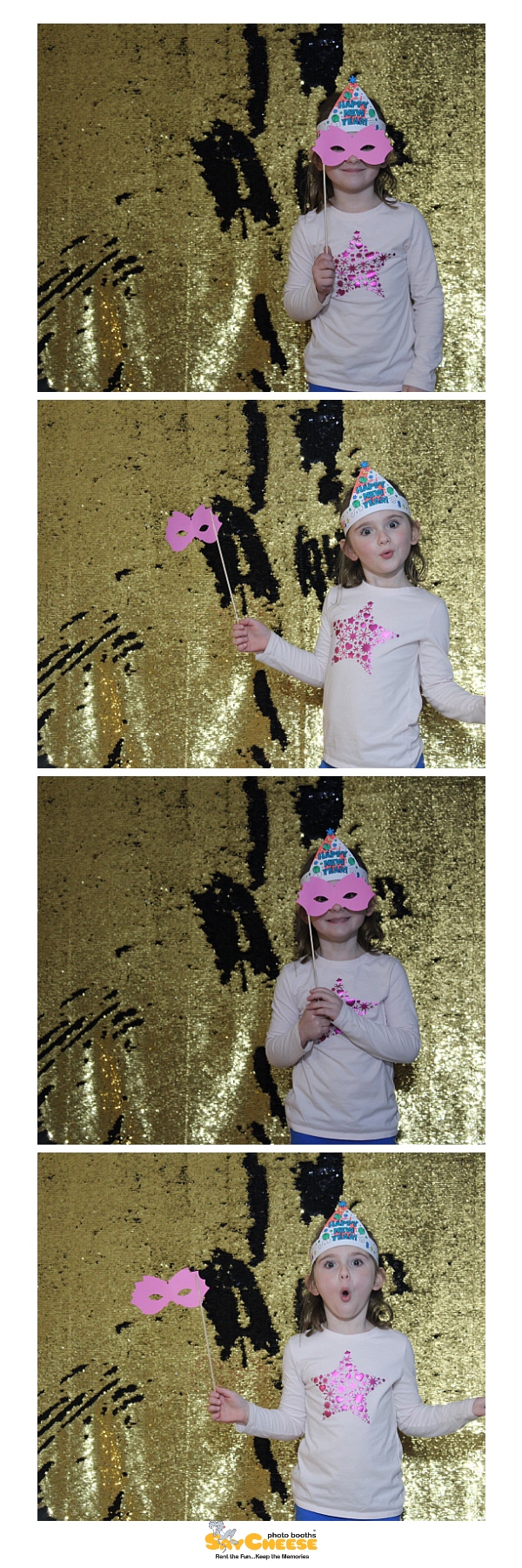Kids First NYE Celebration  | View more photos from the event at gallery.saycheesephotobooth.com/u/SayCheesePhotoBooth/Kids-First-NYE-Celebration