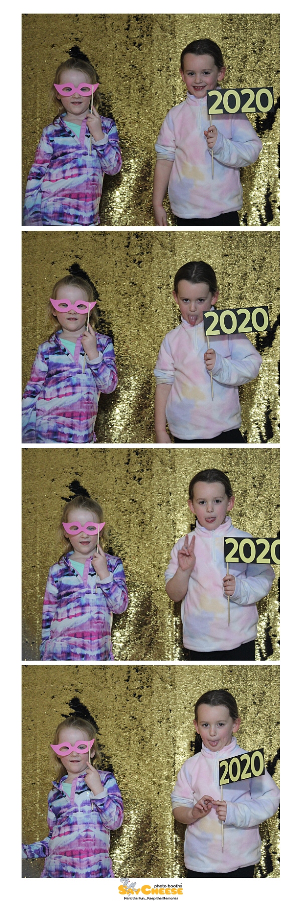 Kids First NYE Celebration  | View more photos from the event at gallery.saycheesephotobooth.com/u/SayCheesePhotoBooth/Kids-First-NYE-Celebration