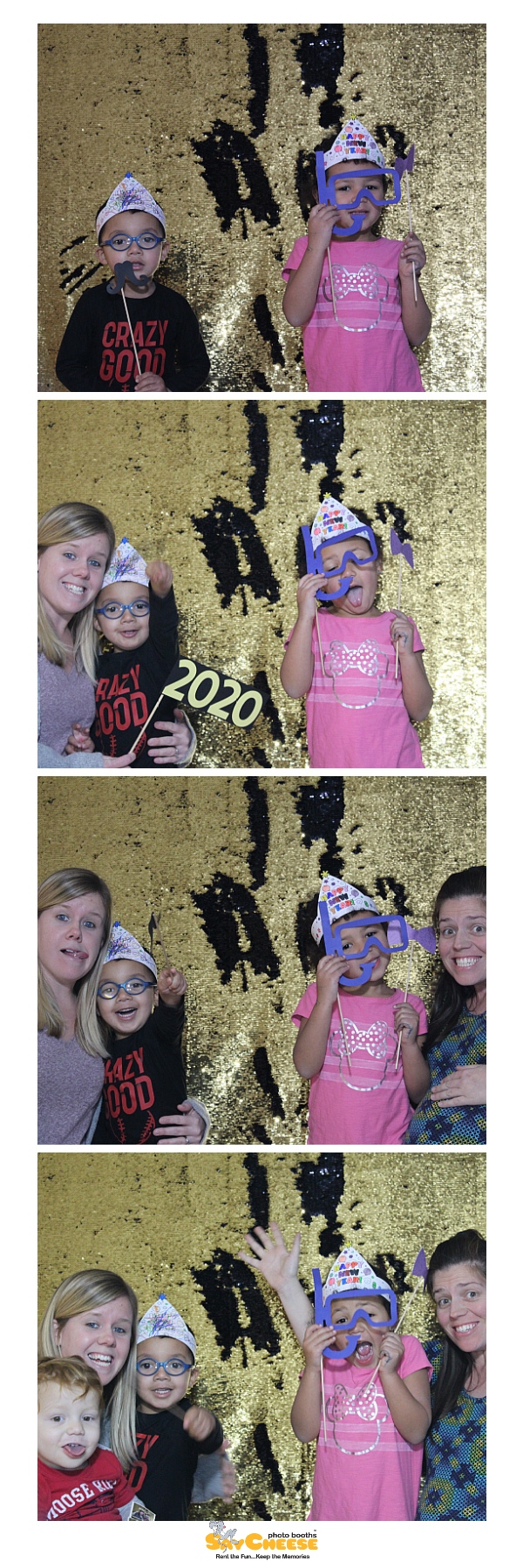 Kids First NYE Celebration  | View more photos from the event at gallery.saycheesephotobooth.com/u/SayCheesePhotoBooth/Kids-First-NYE-Celebration