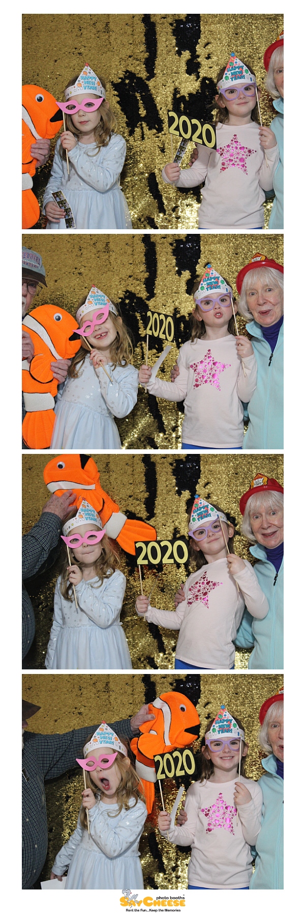 Kids First NYE Celebration  | View more photos from the event at gallery.saycheesephotobooth.com/u/SayCheesePhotoBooth/Kids-First-NYE-Celebration