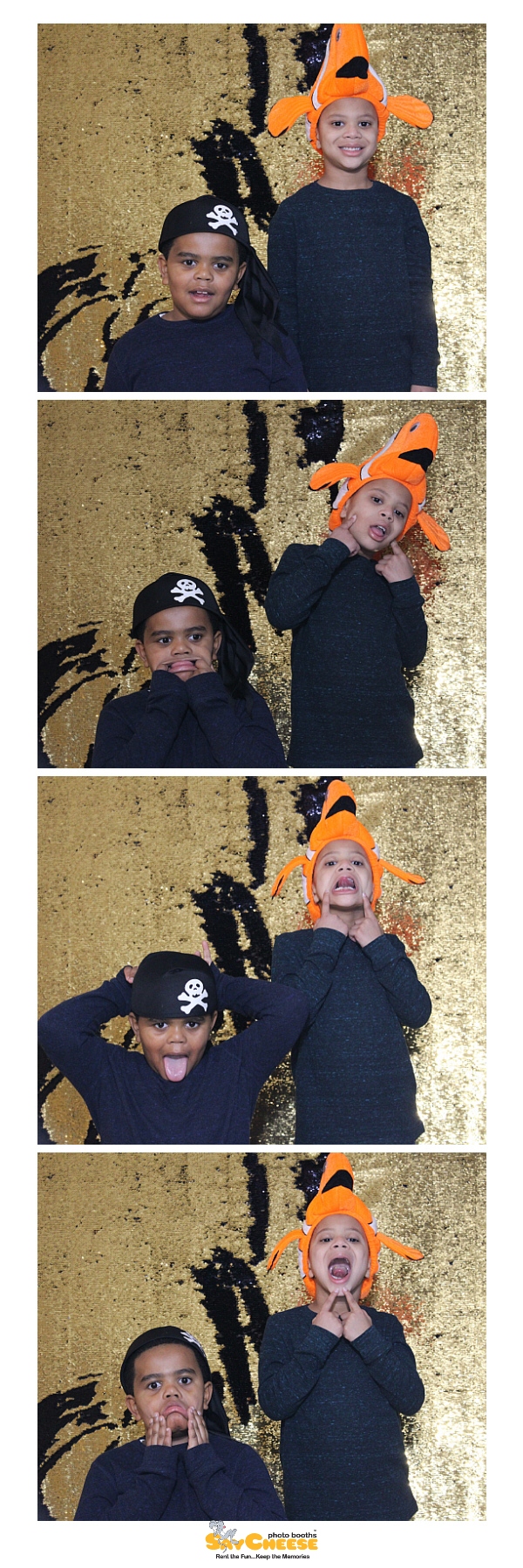 Kids First NYE Celebration  | View more photos from the event at gallery.saycheesephotobooth.com/u/SayCheesePhotoBooth/Kids-First-NYE-Celebration