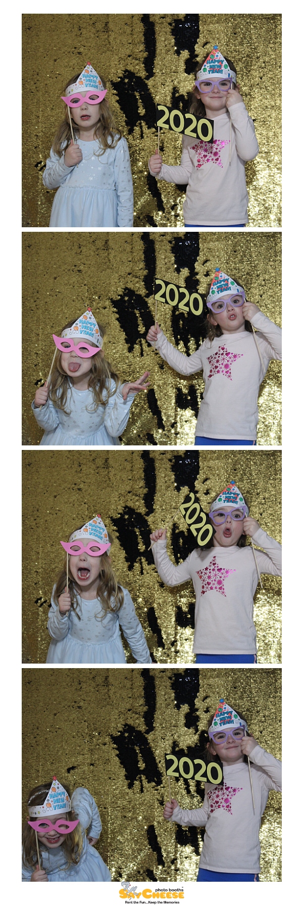 Kids First NYE Celebration  | View more photos from the event at gallery.saycheesephotobooth.com/u/SayCheesePhotoBooth/Kids-First-NYE-Celebration