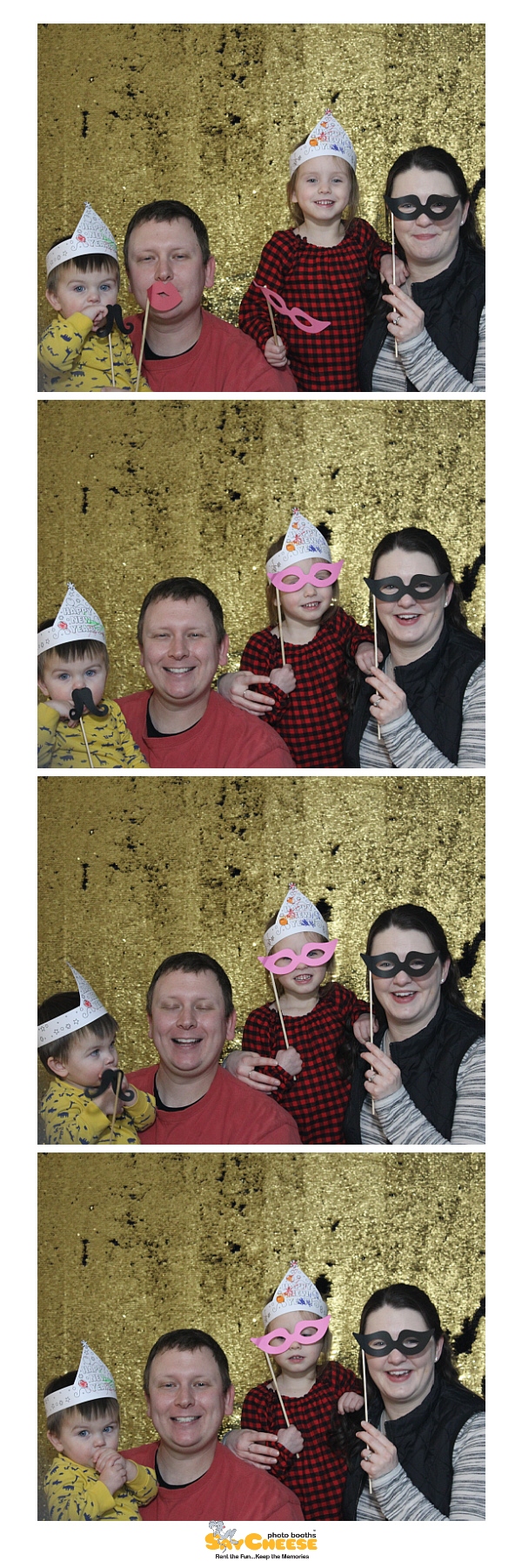 Kids First NYE Celebration  | View more photos from the event at gallery.saycheesephotobooth.com/u/SayCheesePhotoBooth/Kids-First-NYE-Celebration