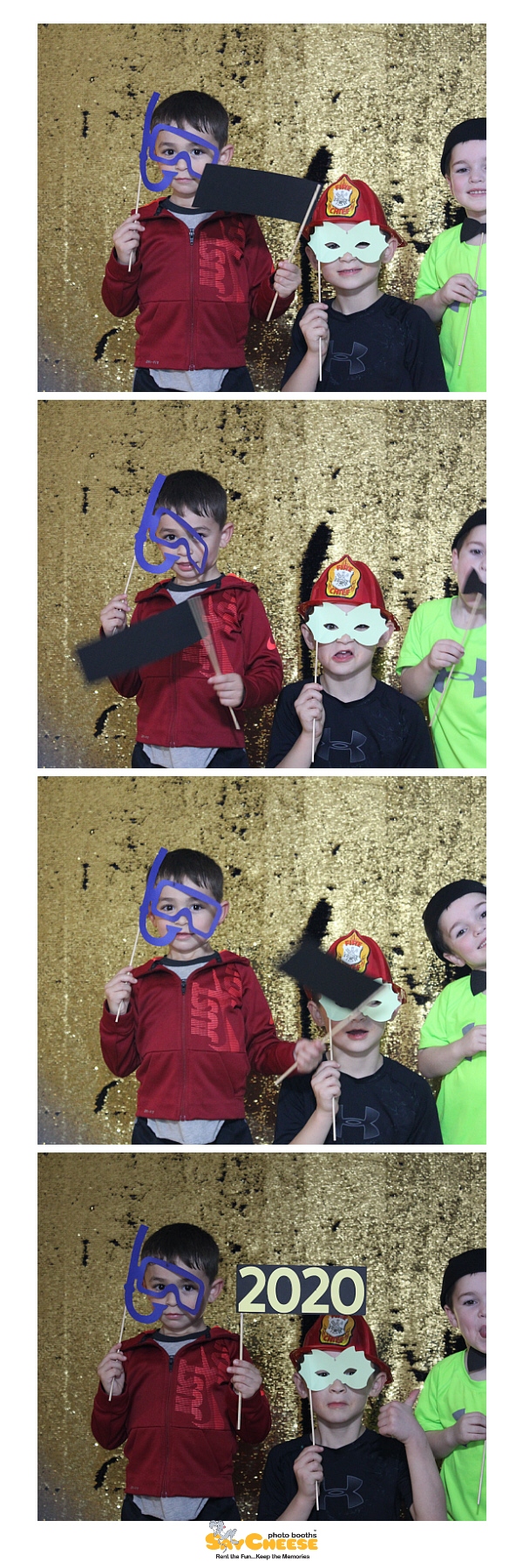 Kids First NYE Celebration  | View more photos from the event at gallery.saycheesephotobooth.com/u/SayCheesePhotoBooth/Kids-First-NYE-Celebration