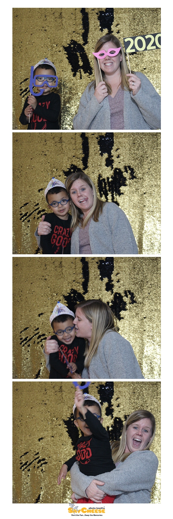 Kids First NYE Celebration  | View more photos from the event at gallery.saycheesephotobooth.com/u/SayCheesePhotoBooth/Kids-First-NYE-Celebration