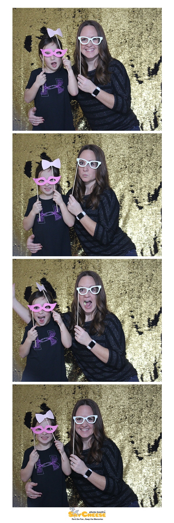 Kids First NYE Celebration  | View more photos from the event at gallery.saycheesephotobooth.com/u/SayCheesePhotoBooth/Kids-First-NYE-Celebration