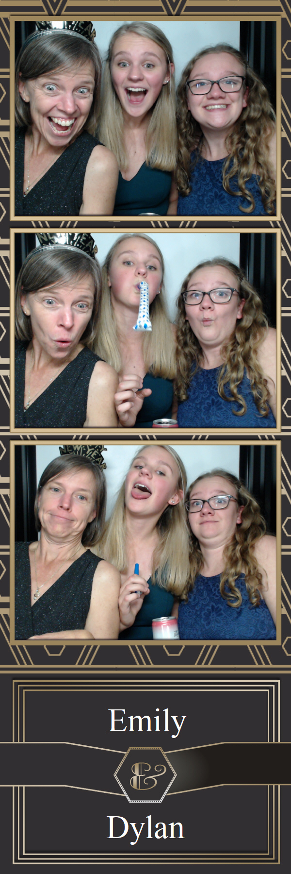 Kitzmiller Wedding | View more photos from the event at gallery.saycheesephotobooth.com/u/SayCheesePhotoBooth/Kitzmiller-Wedding