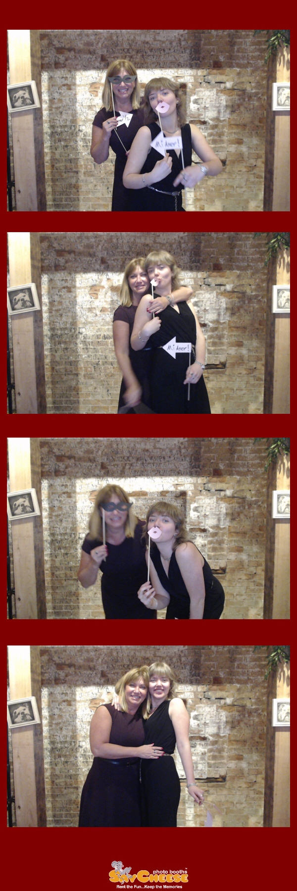 Lentz Wedding  | View more photos from the event at gallery.saycheesephotobooth.com/u/SayCheesePhotoBooth/Lentz-Wedding