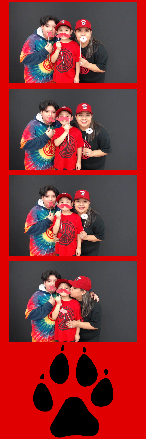 Mother Son Dodgeball 2020 | View more photos from the event at gallery.saycheesephotobooth.com/u/SayCheesePhotoBooth/Mother-Son-Dodgeball-2020