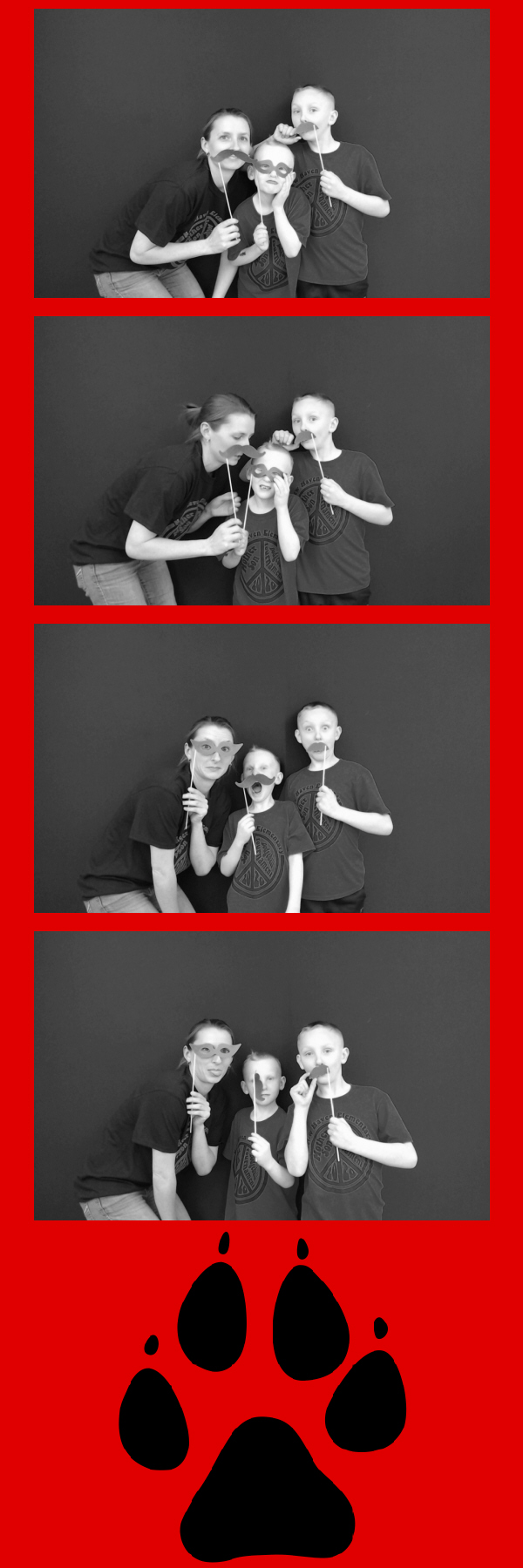 Mother Son Dodgeball 2020 | View more photos from the event at gallery.saycheesephotobooth.com/u/SayCheesePhotoBooth/Mother-Son-Dodgeball-2020