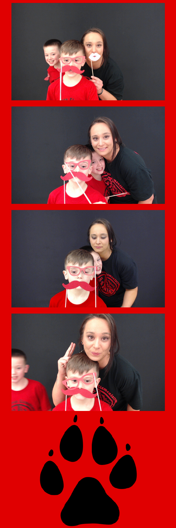 Mother Son Dodgeball 2020 | View more photos from the event at gallery.saycheesephotobooth.com/u/SayCheesePhotoBooth/Mother-Son-Dodgeball-2020