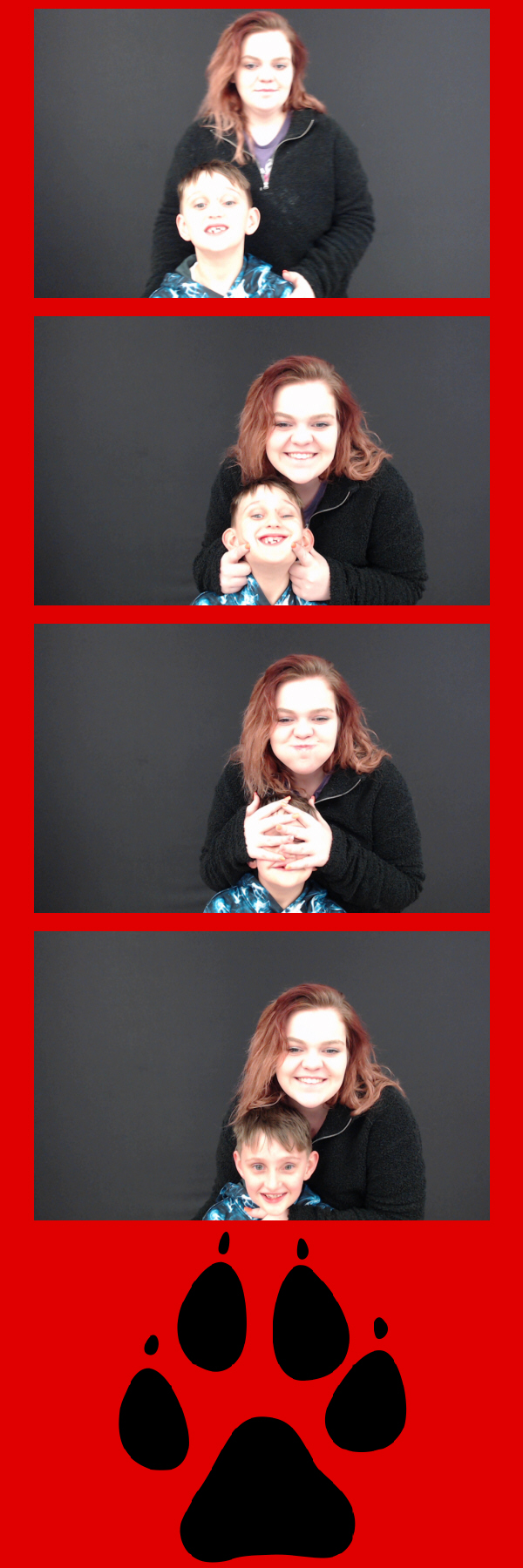 Mother Son Dodgeball 2020 | View more photos from the event at gallery.saycheesephotobooth.com/u/SayCheesePhotoBooth/Mother-Son-Dodgeball-2020