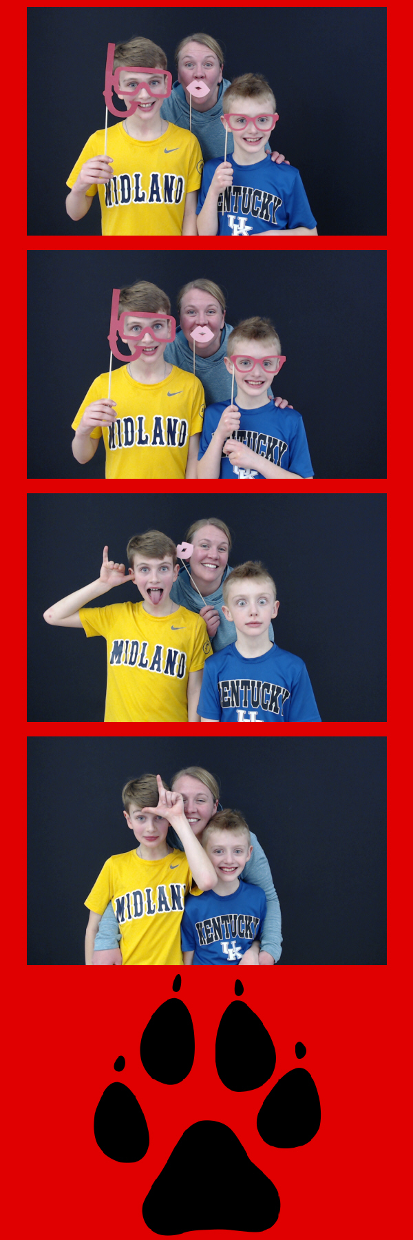 Mother Son Dodgeball 2020 | View more photos from the event at gallery.saycheesephotobooth.com/u/SayCheesePhotoBooth/Mother-Son-Dodgeball-2020