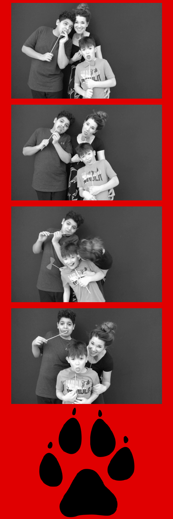 Mother Son Dodgeball 2020 | View more photos from the event at gallery.saycheesephotobooth.com/u/SayCheesePhotoBooth/Mother-Son-Dodgeball-2020