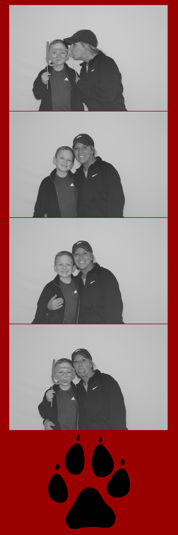 Mother Son Dodgeball 2020 | View more photos from the event at gallery.saycheesephotobooth.com/u/SayCheesePhotoBooth/Mother-Son-Dodgeball-2020
