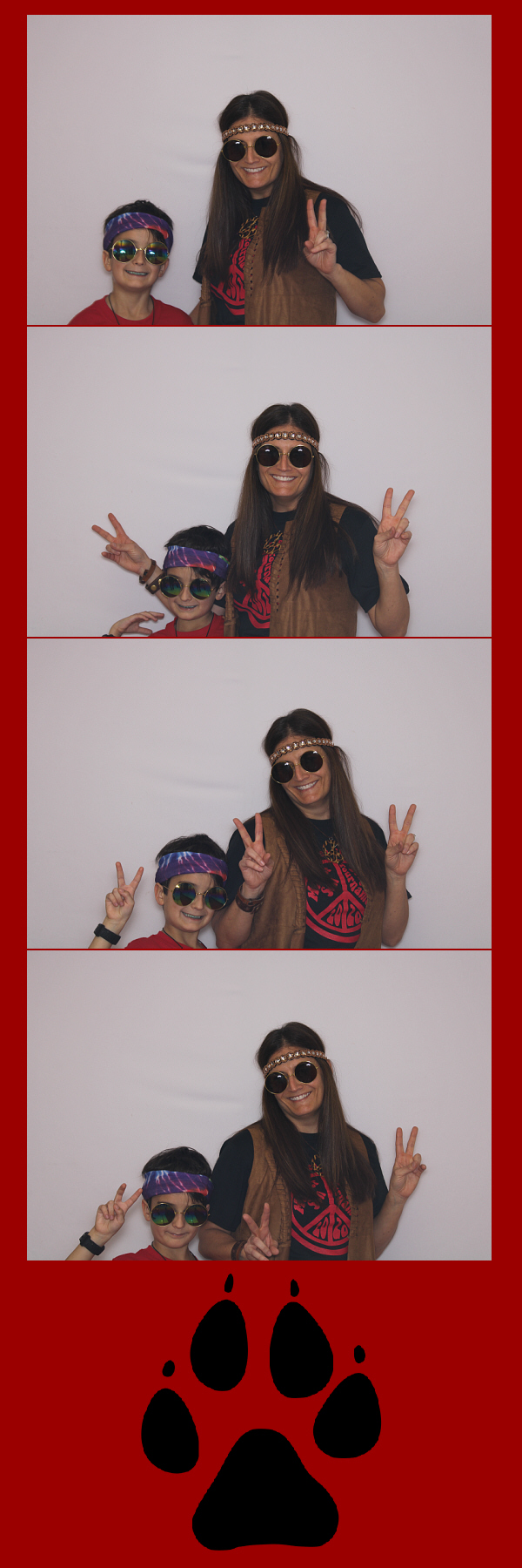 Mother Son Dodgeball 2020 | View more photos from the event at gallery.saycheesephotobooth.com/u/SayCheesePhotoBooth/Mother-Son-Dodgeball-2020