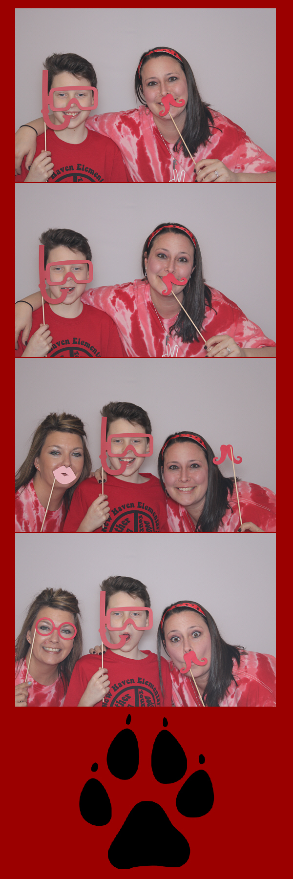 Mother Son Dodgeball 2020 | View more photos from the event at gallery.saycheesephotobooth.com/u/SayCheesePhotoBooth/Mother-Son-Dodgeball-2020
