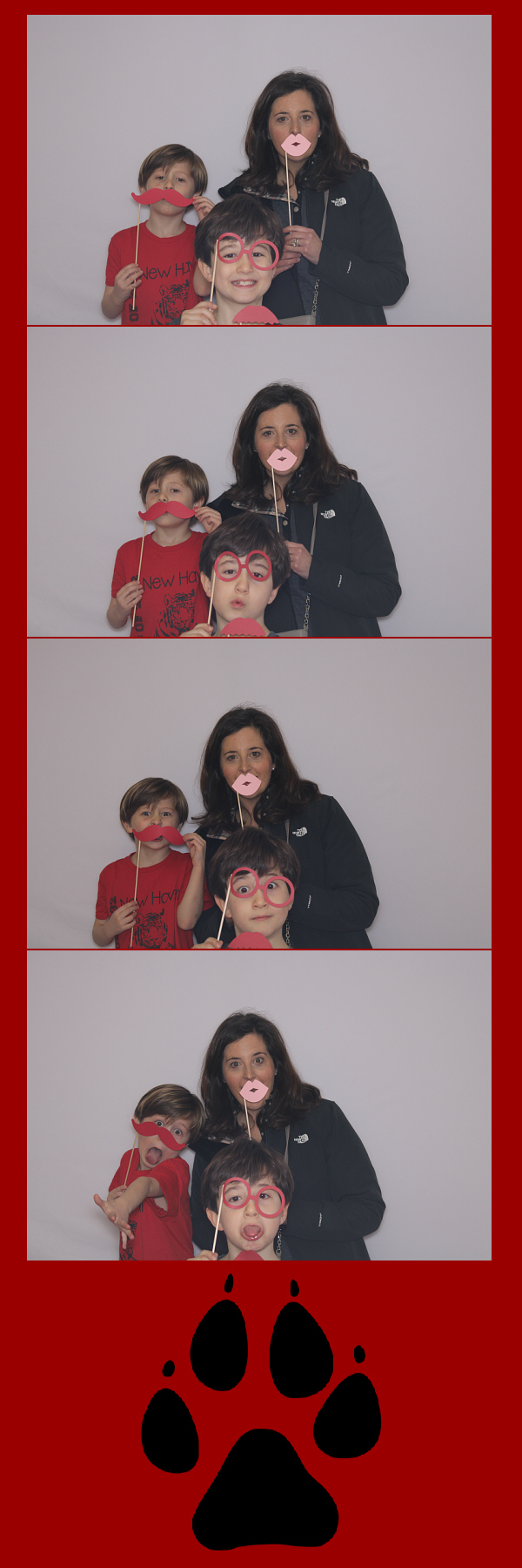 Mother Son Dodgeball 2020 | View more photos from the event at gallery.saycheesephotobooth.com/u/SayCheesePhotoBooth/Mother-Son-Dodgeball-2020