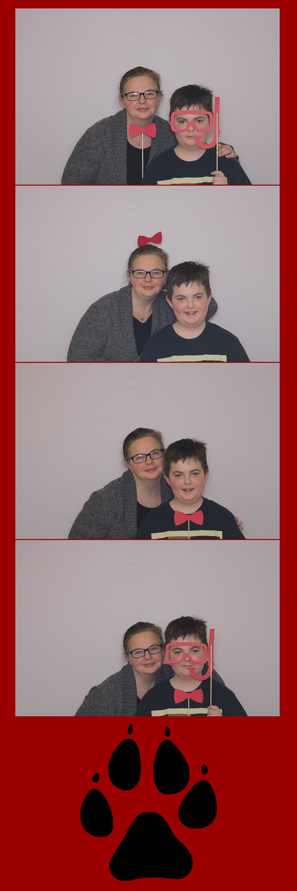 Mother Son Dodgeball 2020 | View more photos from the event at gallery.saycheesephotobooth.com/u/SayCheesePhotoBooth/Mother-Son-Dodgeball-2020