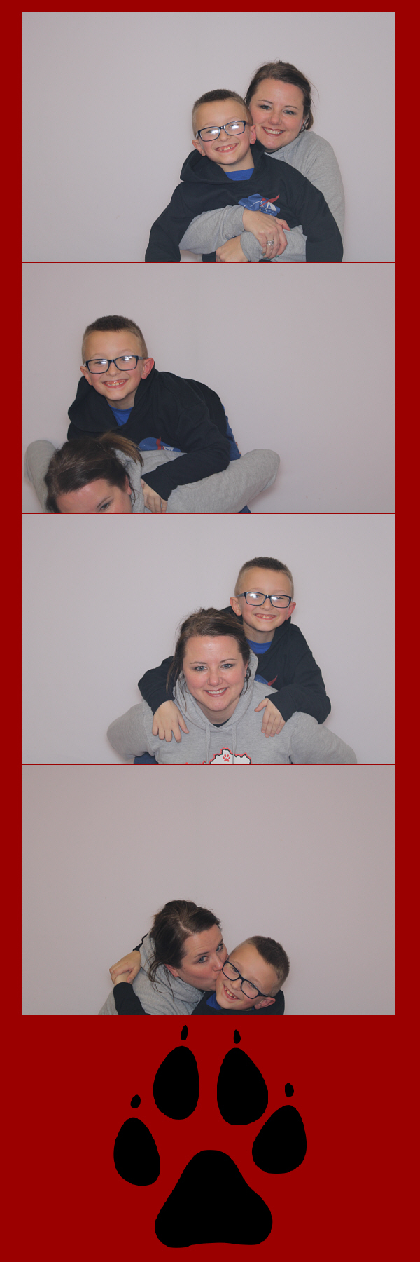 Mother Son Dodgeball 2020 | View more photos from the event at gallery.saycheesephotobooth.com/u/SayCheesePhotoBooth/Mother-Son-Dodgeball-2020