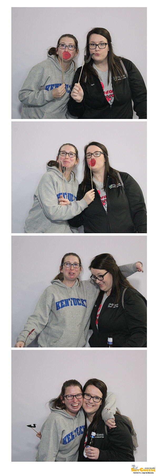 St. Elizabeth Holiday Party  | View more photos from the event at gallery.saycheesephotobooth.com/u/SayCheesePhotoBooth/St-Elizabeth-Holiday-Party