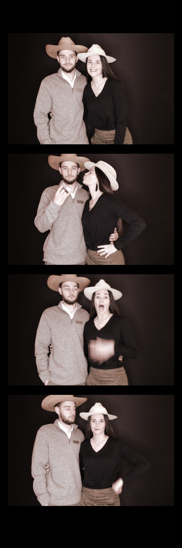 Summit Hotel  | View more photos from the event at gallery.saycheesephotobooth.com/u/SayCheesePhotoBooth/Summit-Hotel