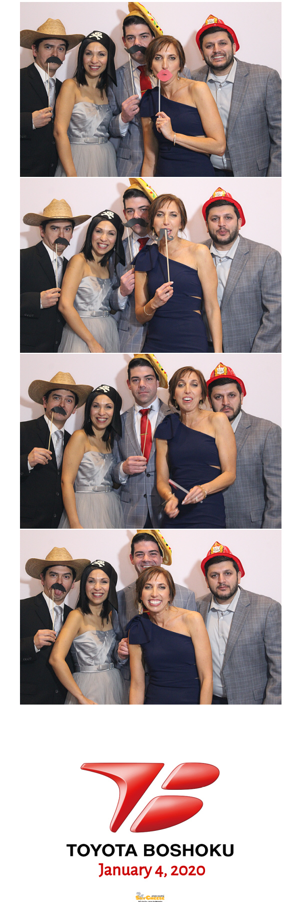 Toyota Boshoku Holiday Party  | View more photos from the event at gallery.saycheesephotobooth.com/u/SayCheesePhotoBooth/Toyota-Boshoku-Holiday-Party