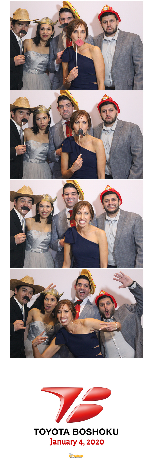 Toyota Boshoku Holiday Party  | View more photos from the event at gallery.saycheesephotobooth.com/u/SayCheesePhotoBooth/Toyota-Boshoku-Holiday-Party