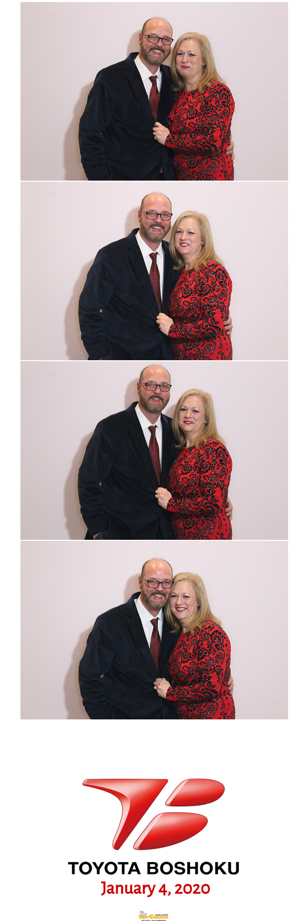 Toyota Boshoku Holiday Party  | View more photos from the event at gallery.saycheesephotobooth.com/u/SayCheesePhotoBooth/Toyota-Boshoku-Holiday-Party