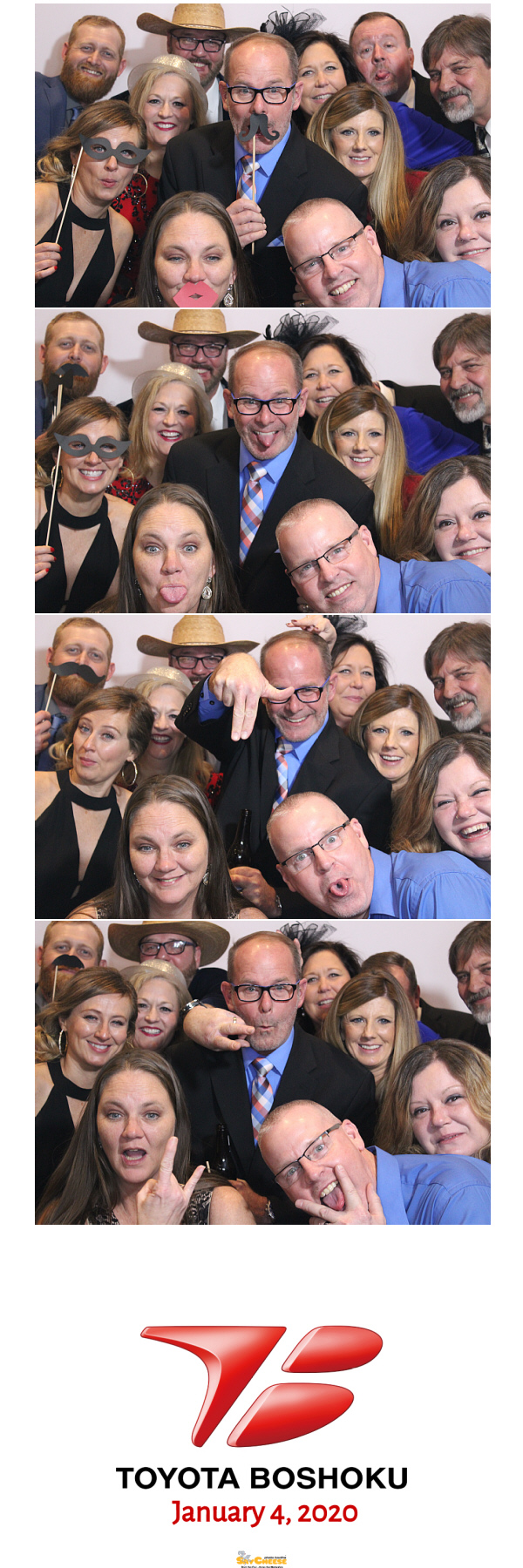 Toyota Boshoku Holiday Party  | View more photos from the event at gallery.saycheesephotobooth.com/u/SayCheesePhotoBooth/Toyota-Boshoku-Holiday-Party