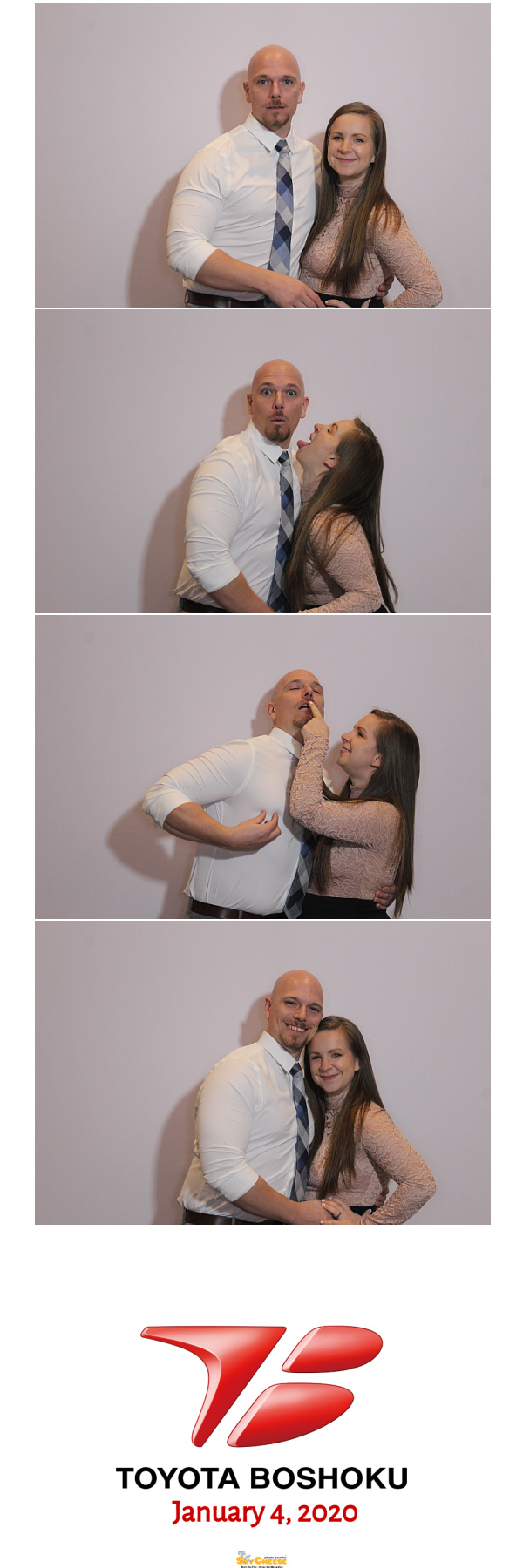 Toyota Boshoku Holiday Party  | View more photos from the event at gallery.saycheesephotobooth.com/u/SayCheesePhotoBooth/Toyota-Boshoku-Holiday-Party