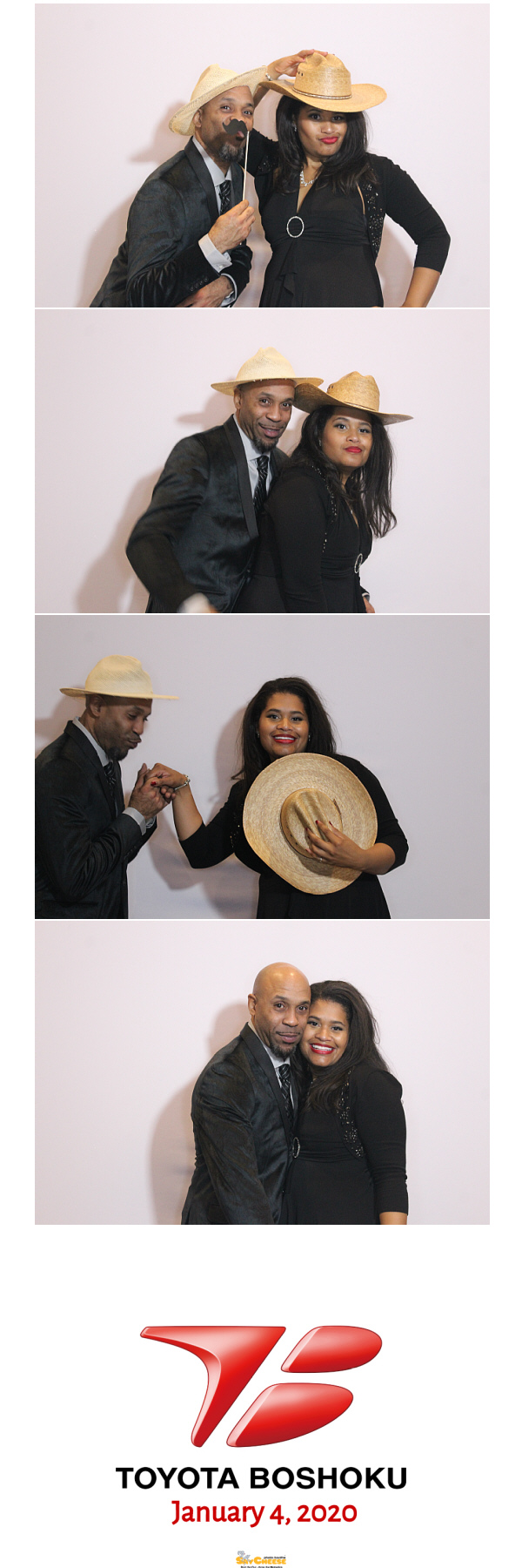 Toyota Boshoku Holiday Party  | View more photos from the event at gallery.saycheesephotobooth.com/u/SayCheesePhotoBooth/Toyota-Boshoku-Holiday-Party