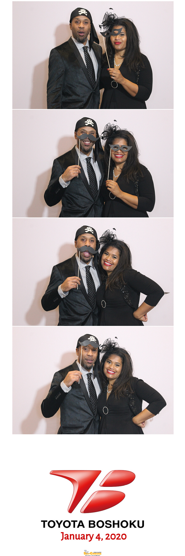 Toyota Boshoku Holiday Party  | View more photos from the event at gallery.saycheesephotobooth.com/u/SayCheesePhotoBooth/Toyota-Boshoku-Holiday-Party