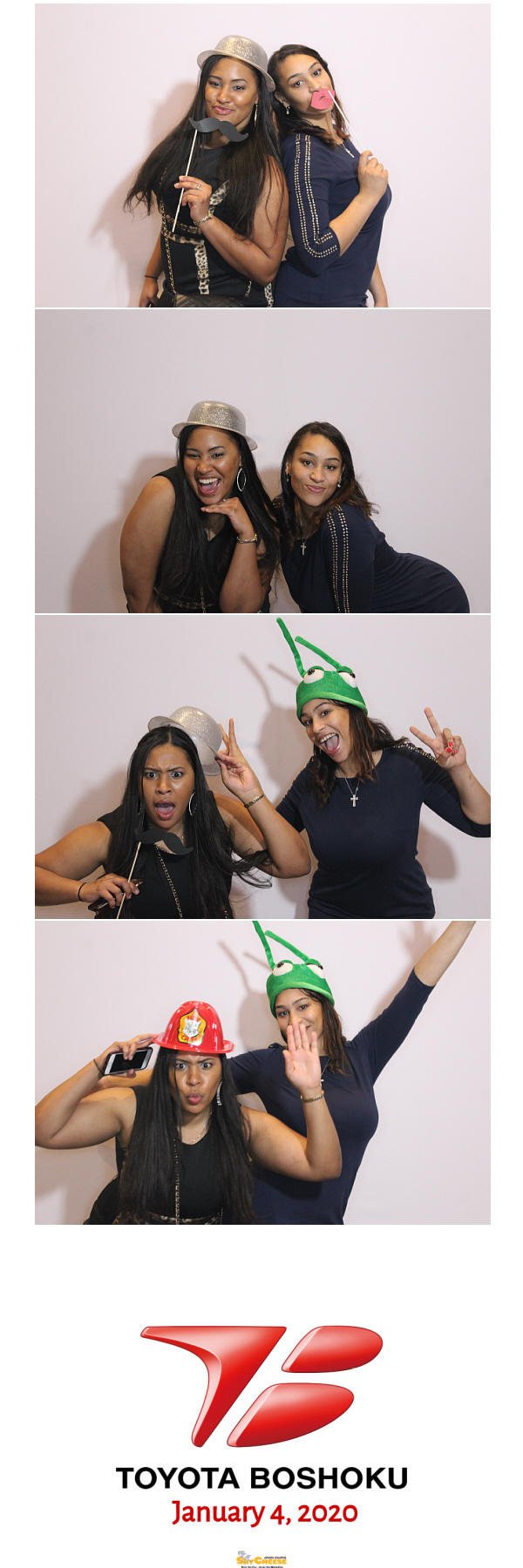 Toyota Boshoku Holiday Party  | View more photos from the event at gallery.saycheesephotobooth.com/u/SayCheesePhotoBooth/Toyota-Boshoku-Holiday-Party