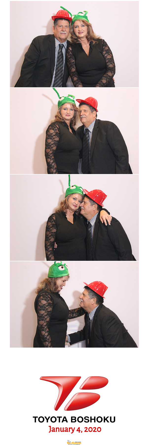 Toyota Boshoku Holiday Party  | View more photos from the event at gallery.saycheesephotobooth.com/u/SayCheesePhotoBooth/Toyota-Boshoku-Holiday-Party