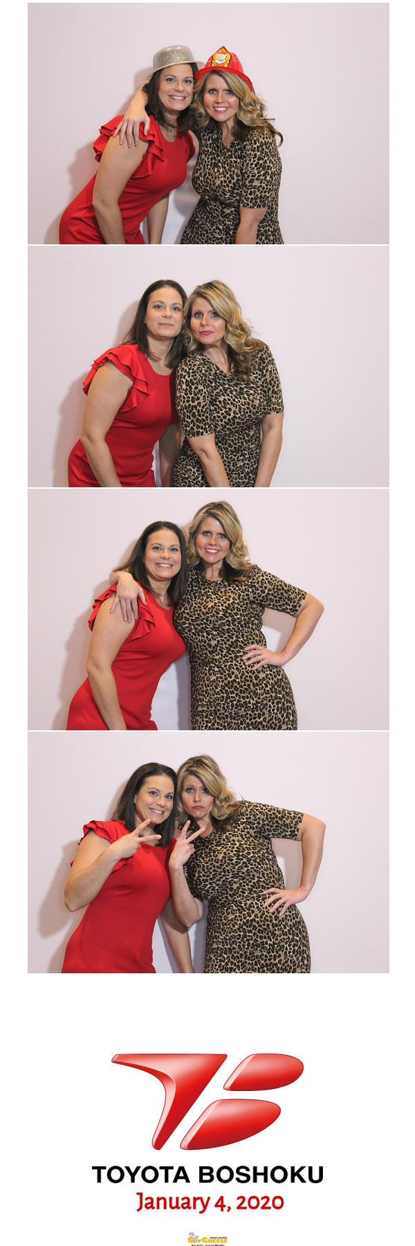 Toyota Boshoku Holiday Party  | View more photos from the event at gallery.saycheesephotobooth.com/u/SayCheesePhotoBooth/Toyota-Boshoku-Holiday-Party