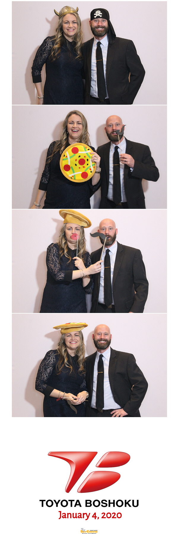 Toyota Boshoku Holiday Party  | View more photos from the event at gallery.saycheesephotobooth.com/u/SayCheesePhotoBooth/Toyota-Boshoku-Holiday-Party