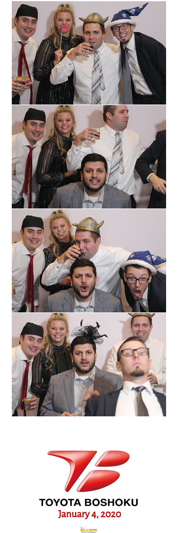 Toyota Boshoku Holiday Party  | View more photos from the event at gallery.saycheesephotobooth.com/u/SayCheesePhotoBooth/Toyota-Boshoku-Holiday-Party